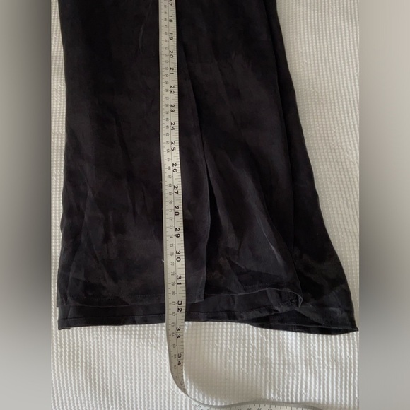 Women’s H&M black midi skirt with front slit size XL - Picture 5 of 16